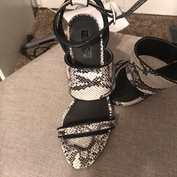 Topshop strappy snake heels - Picture 2 of 3